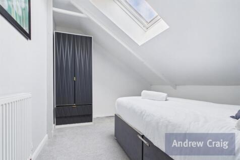 Rear Bedroom