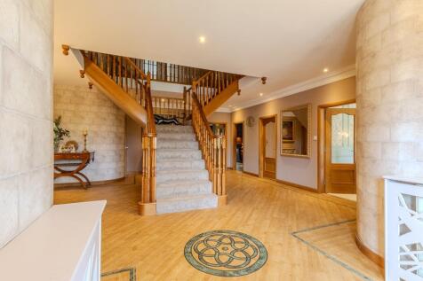 7 bed, 6 bath Detached Villa in Glasgow - Photo 24