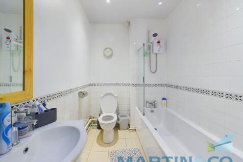 CAM01870G0-PR0156...