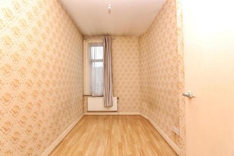 Shelbourne Road, N17