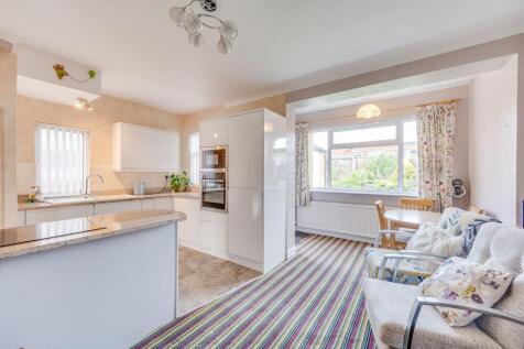 KITCHEN/DINER AND LIVING ROOM