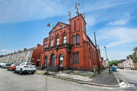Cash Buyers Preferred. A fantastic opportunity to acquire a stylish city apartment within a characterful conversion, ideally positioned for Liverpool's universities, hospitals and vibrant city centre.