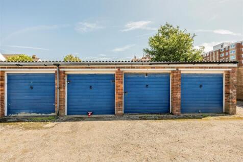Rutland Court Garages-12.jpg