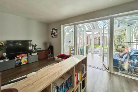 b1587b70-D-47A8-B97C-9A16A777E0A4-4429-0000038A53B