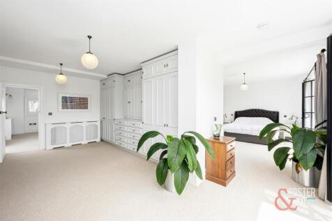 Cromwell Road, 72-012.jpg