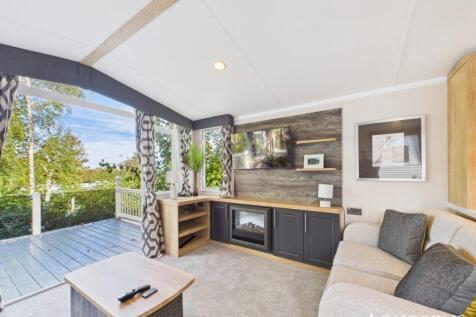 Cam02173g0 Pr0279 Still043