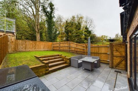 CAM02773G0-PR0024-STILL004