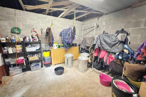 Feed/Tack Room