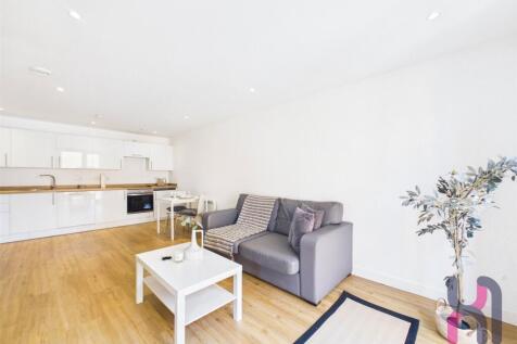 AVAILABLE 19TH AUGUST! Fully Furnished Apartments On-site gym Bike Storage Available On-site Security 7 PM-7 AM 5 minutes from Northern Quarter