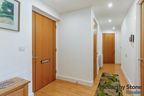 8690609-interior14-800.jpg