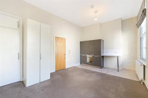 Studio Room