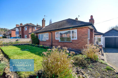 Spacious Three Bedroom Bungalow with a Detached O