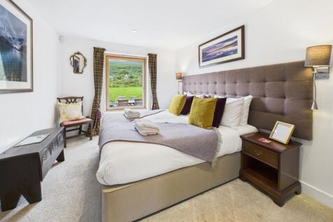 CAM03185G0-PR0119-STILL018