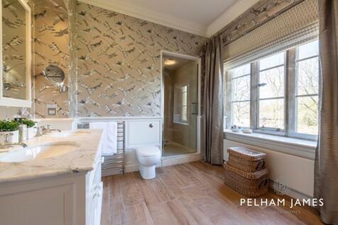 Principal En Suite, Uffington Manor, Uffington