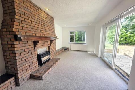 Dual Aspect Lounge