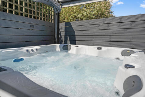 Hot tub