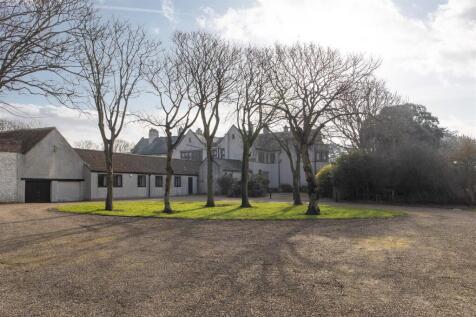 Highcliffe Manor External-6.jpg