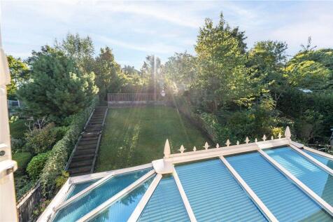 Bracken Grange Court