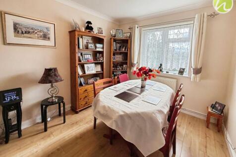 Living Room/ Dining Room