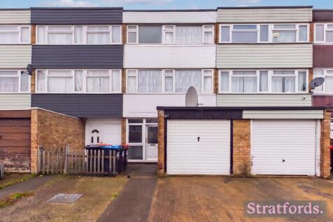 4 Bedroom Terraced in MK2 3PG