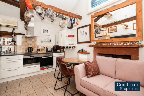 Open Plan Dining Lounge & Kitchen
