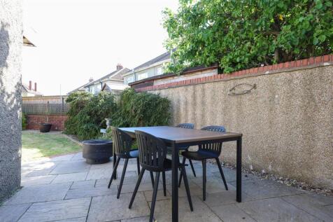 2 Quakers Road 28.JPG