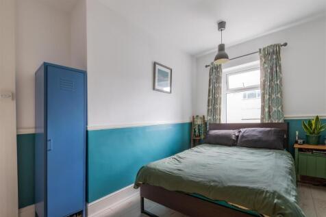 Conybeare Road 23-19.jpg