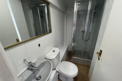 73-BATHROOM-GF.jpeg