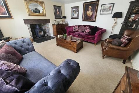 Sitting Room.jpg