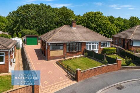 Two-Bedroom Semi-Detached Bungalow with Views Tow