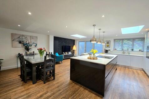 Kitchen / Family Room