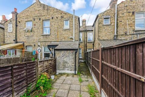 72 Brunswick Road-15.jpg