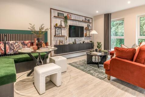 North Gate Park, 2 bed show home living