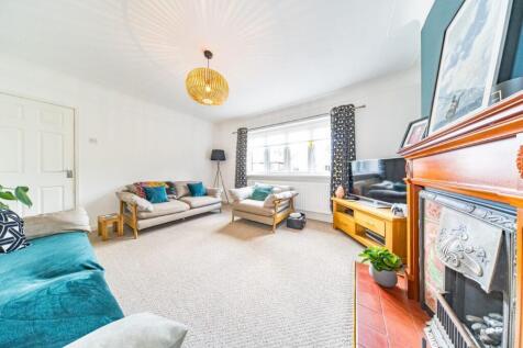 31 The Meadows lounge 2.jpg