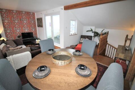 2 Bedroom Flat in EX4 3ET