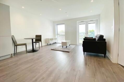 One-Bedroom Apartment | Located On The Third Floor | Excellent Location | Great Transport Links | Close To Leeds City Centre | Modern Kitchen With Wine Cooler | Communal Gardens | Resident Parking Ava