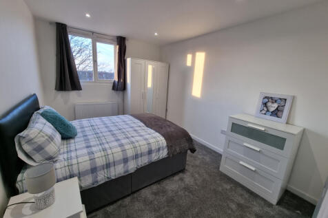 1 Bedroom House in PO5 1NU