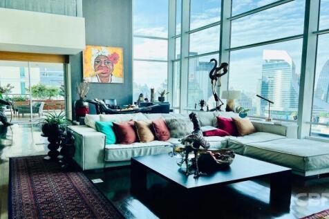 The Park Chidlom - Living Room