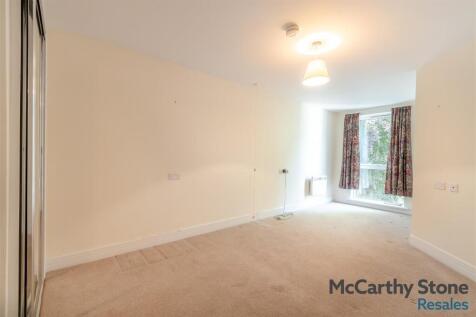 8691147-interior01.jpg
