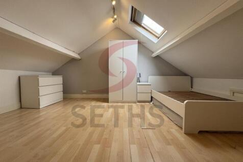 Bedroom 6 Pic.jpg