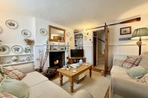 Living Room Towards Hall.JPG
