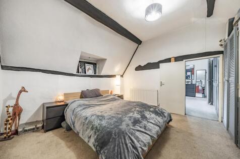 Main residence bedroom