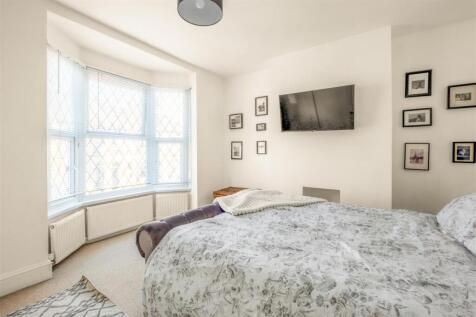 8 robertson road-20.jpg