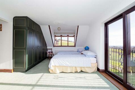 Bright, spacious & airy bedrooms