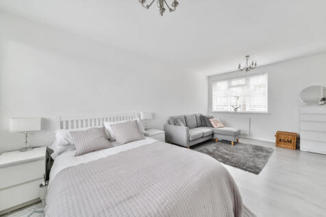 17-6813b99e5ca49-...