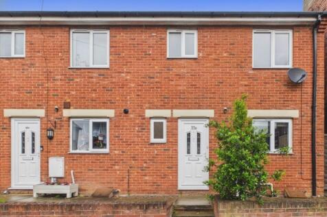 33b Austerby Bourne book now to view