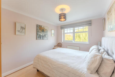 41 Holyrood Drive (14 of 36)