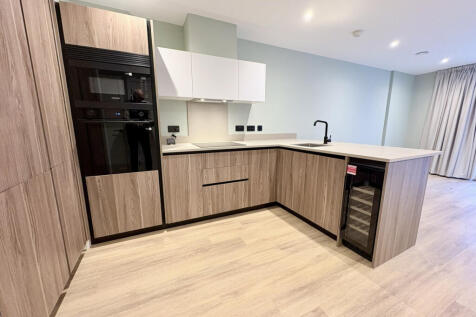 Stylish one-bedroom apartment at One Eastside offering contemporary city living. Featuring floor to ceiling windows, a sleek kitchen with integrated Samsung appliances and a spa-inspired bathroom. Res