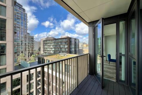 London Dock | Merino Wharf | Spacious Two Bedroom | Prime Central Position