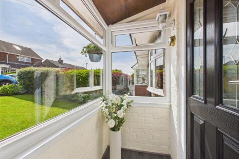 CAM03729G0-PR0064-STILL006